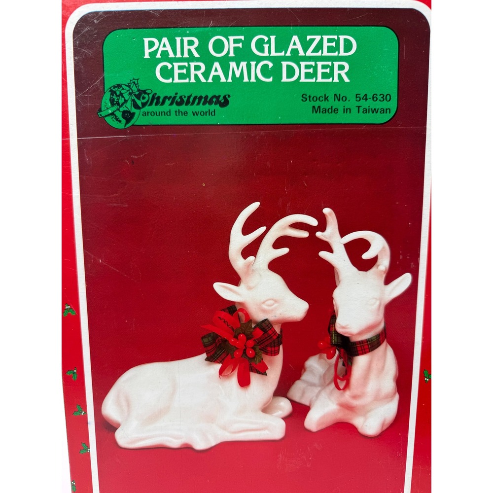 Vintage Christmas Around the World White Glazed Ceramic Deer Set 54-630 Taiwan